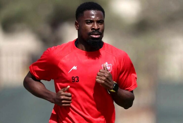 سردرگمی هاشمی در سمت راست پرسپولیس