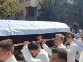 سنج و دمام زنی در مراسم تشییع پیکر ناصر تقوایی