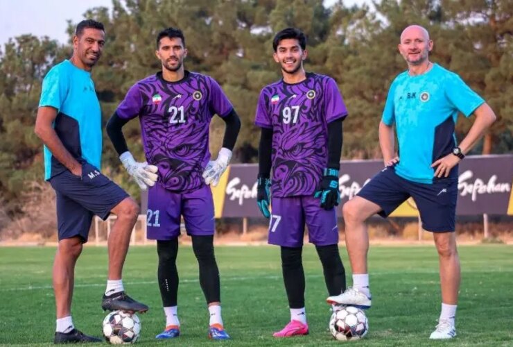 سید حسین آماده شرکت در تیم Sepahan است