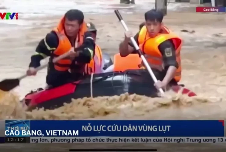 سیل مخرب در ویتنام 16 سیل مخرب در ویتنام