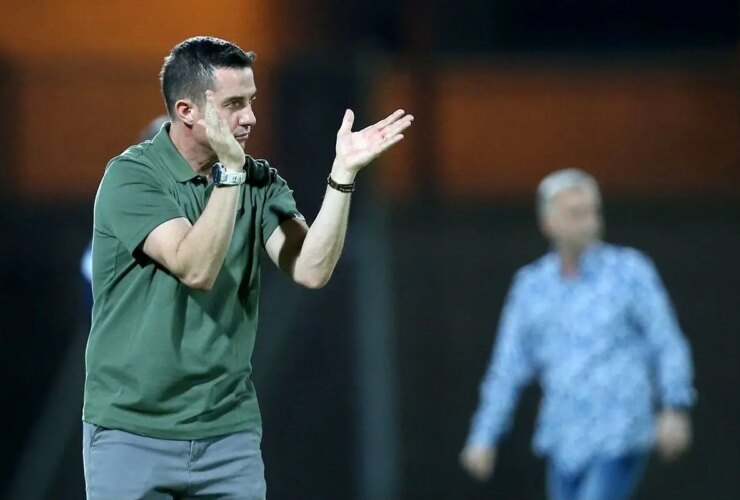 شرط تمدید قرارداد اسمار برای فصل آینده اعلام شد 25 شرط تمدید قرارداد اسمار برای فصل آینده اعلام شد