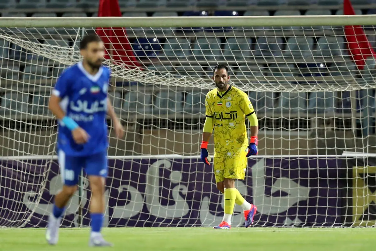 صحبت های جالب آدان درباره رانندگی در تهران و سریال خانه کارت! 1 صحبت های جالب آدان درباره رانندگی در تهران و سریال خانه کارت!