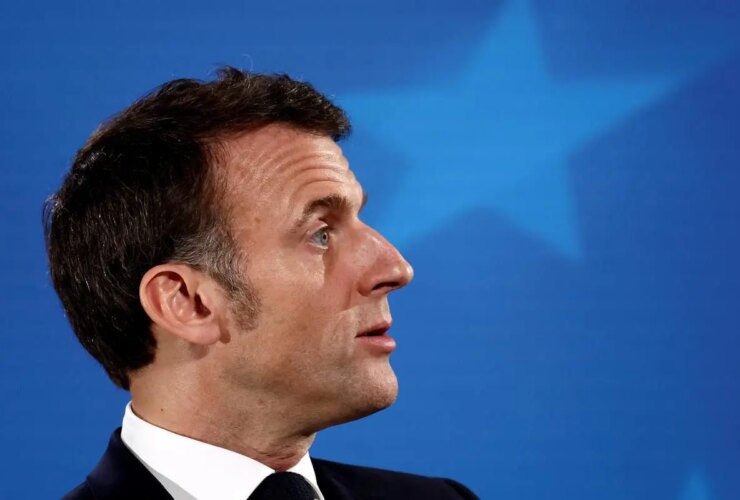 ماکرون از آزادی شهروندان فرانسوی بازداشت شده در ایران استقبال می کند 31 ماکرون از آزادی شهروندان فرانسوی بازداشت شده در ایران استقبال می کند