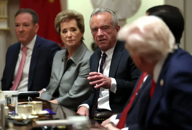 مقام دولت ترامپ: ختنه زودهنگام باعث اوتیسم می شود!