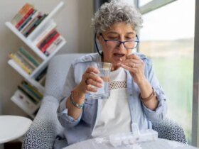 مکملی که زنان بالای 50 سال را در معرض خطر قرار می دهد 9 مکملی که زنان بالای 50 سال را در معرض خطر قرار می دهد