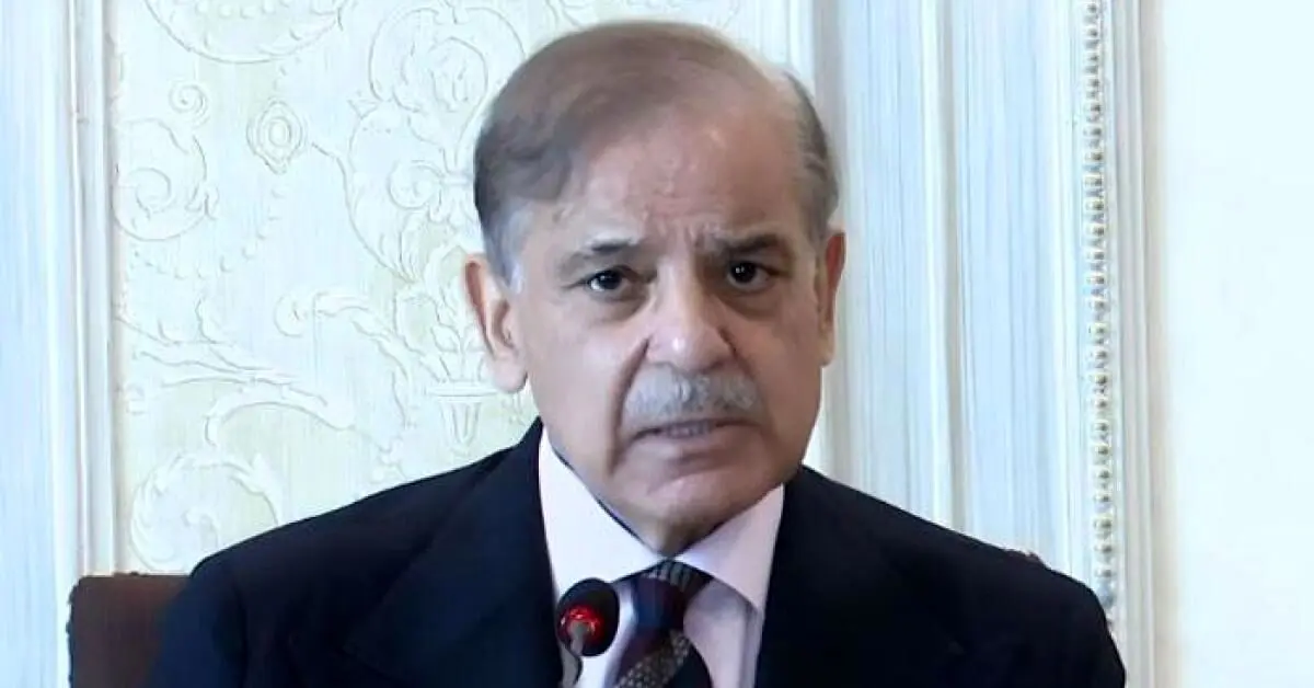 نخست وزیر پاکستان: توپ در زمین طالبان است