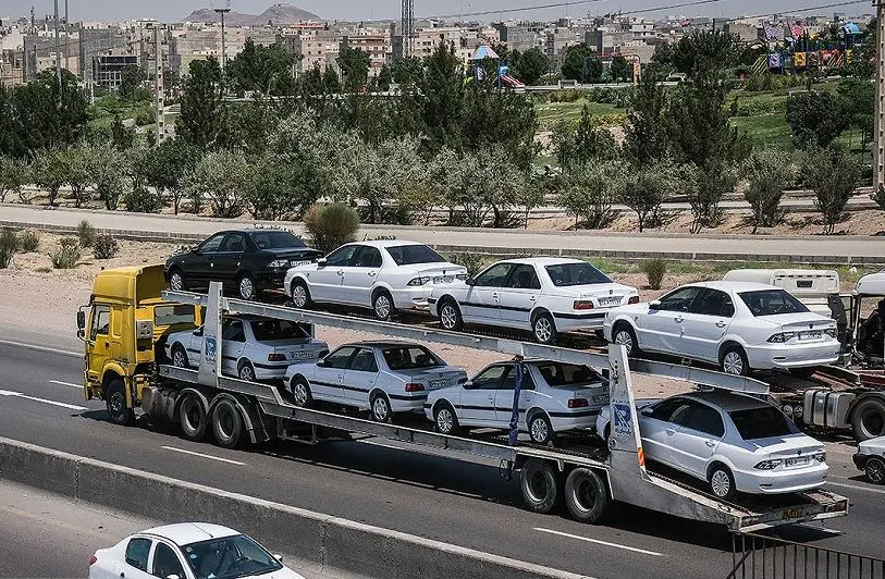 هماهنگی دلار و ماشین ؛ پایان بی تفاوتی بازار به نوسانات ارز