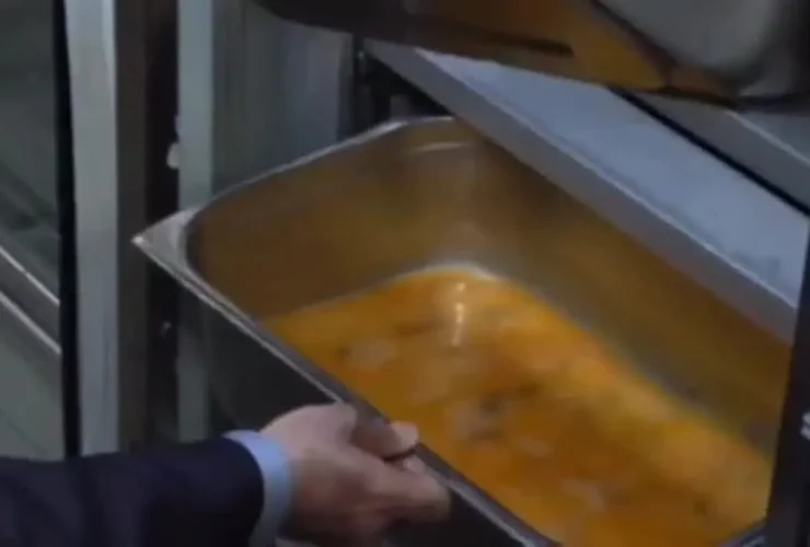 وضعیت آشپزخانه بیمارستان فیروزگر اسفناک است 37 وضعیت آشپزخانه بیمارستان فیروزگر اسفناک است