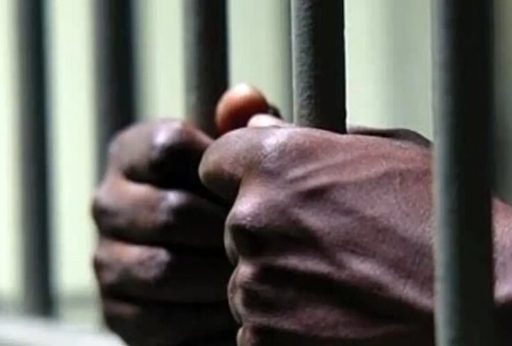 وکلای این بازیگر مشهور به حکم بازداشت موقت اعتراض کردند 3 وکلای این بازیگر مشهور به حکم بازداشت موقت اعتراض کردند