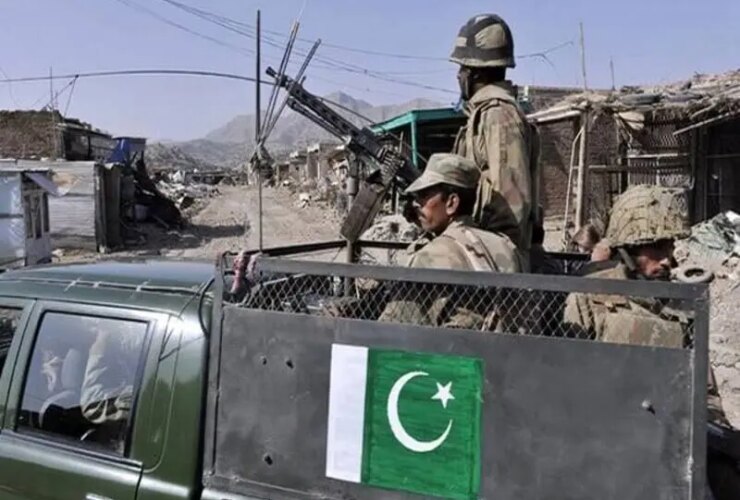 پاکستان حمله هوایی به افغانستان را تایید کرد