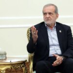 پزشکان: من از دشمن نمی ترسم، اما از ناآرامی های داخلی می ترسم