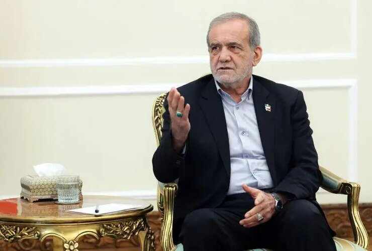 پزشکان: من از دشمن نمی ترسم، اما از ناآرامی های داخلی می ترسم