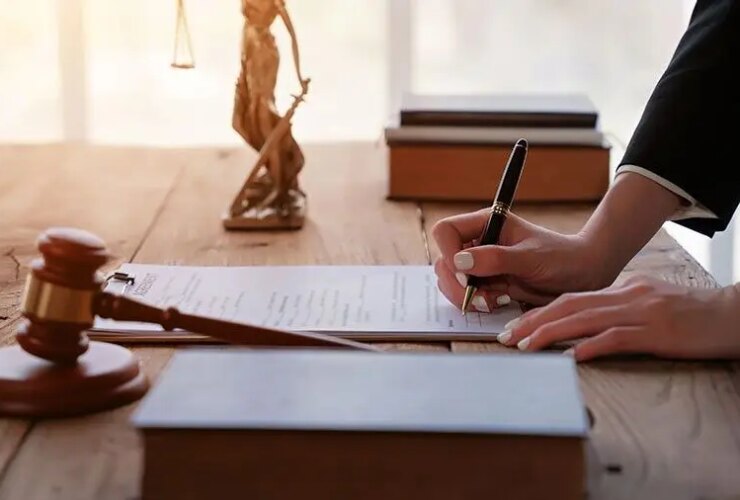 چرا ایرانی ها که در خارج از کشور زندگی می کنند بیش از دیگران به وکلا طلاق احتیاج دارند؟