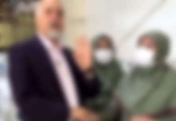 کارفرما که رفتار غیرعادی با یک کارگر زن از خود نشان داده بود برای بازجویی به دادسرای مشهد احضار شد.