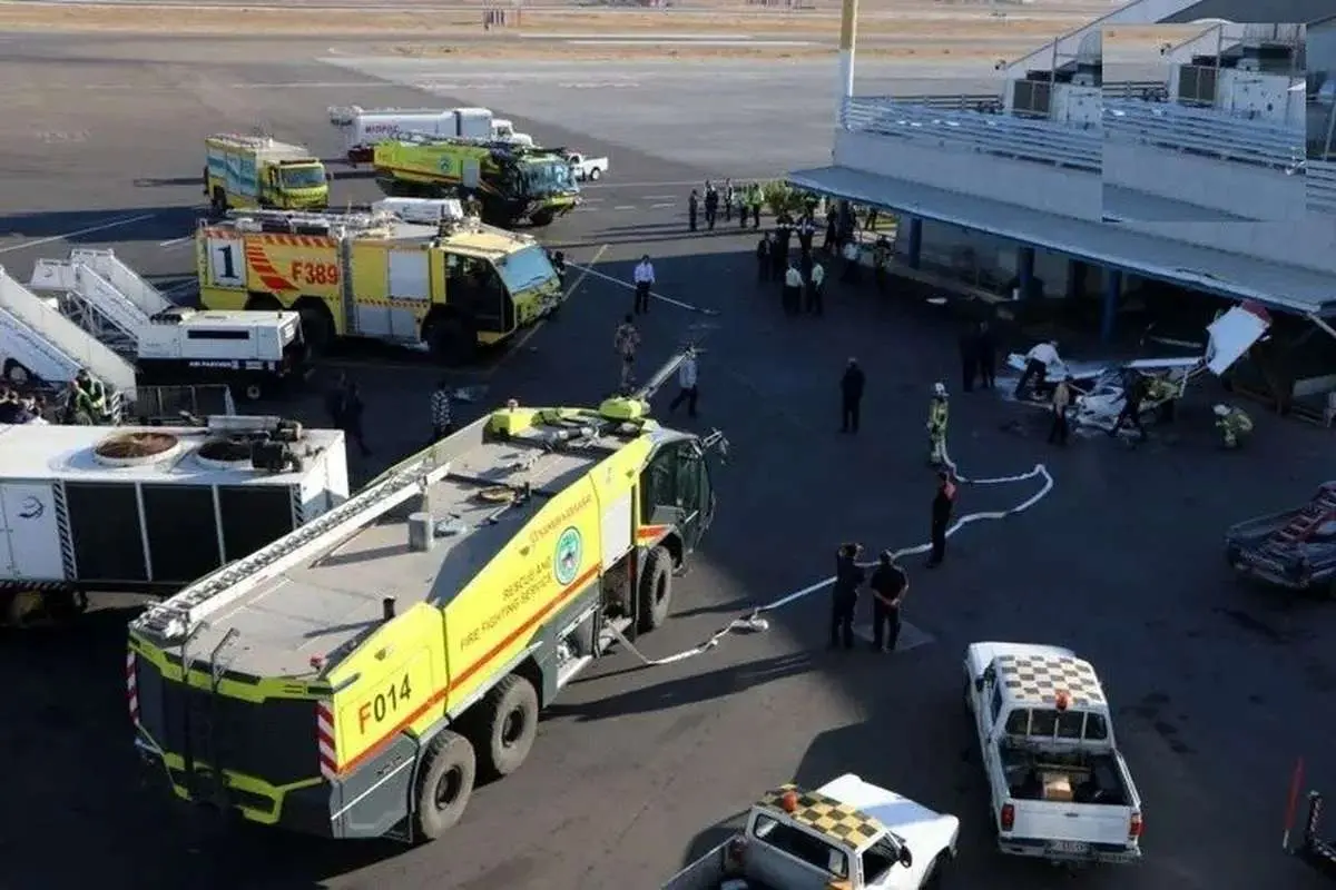 جزئیات حادثه پرواز فرودگاه تبریز/ خروج هواپیمای آموزشی از باند 1 جزئیات حادثه پرواز فرودگاه تبریز/ خروج هواپیمای آموزشی از باند