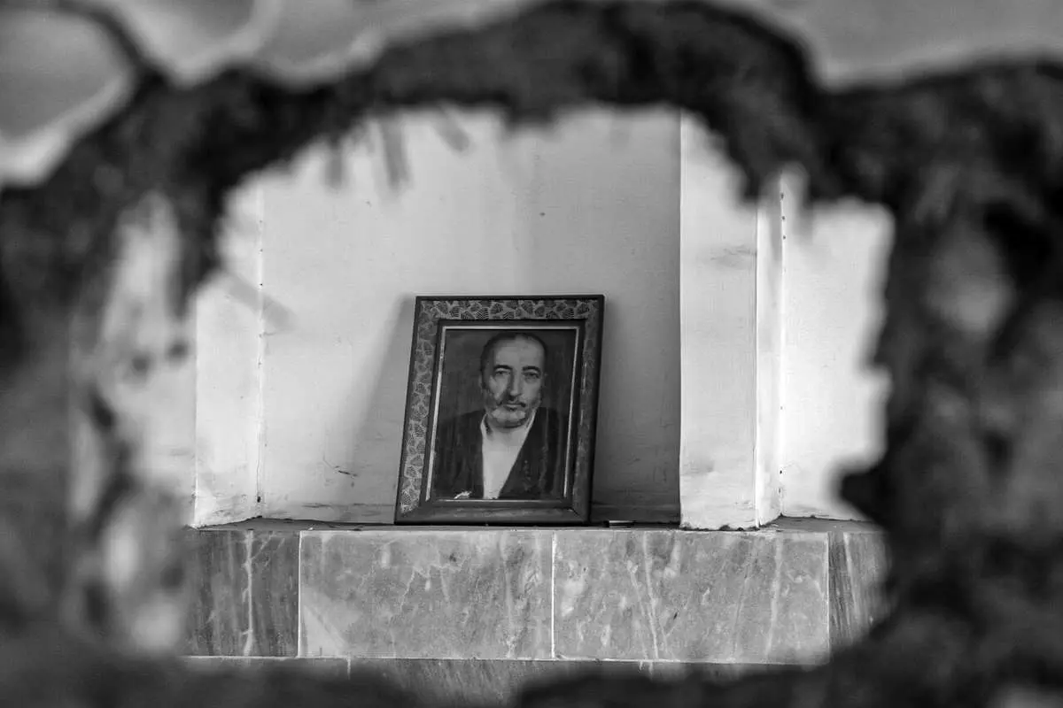 تصاویر; قبور درگذشتگان رضوان باغ قم در وضعیت نامناسبی قرار دارد