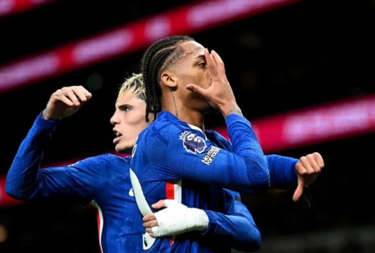 تاتنهام 0-1 مقابل چلسی شکست خورد. سه امتیاز طلای ژائو پدرو