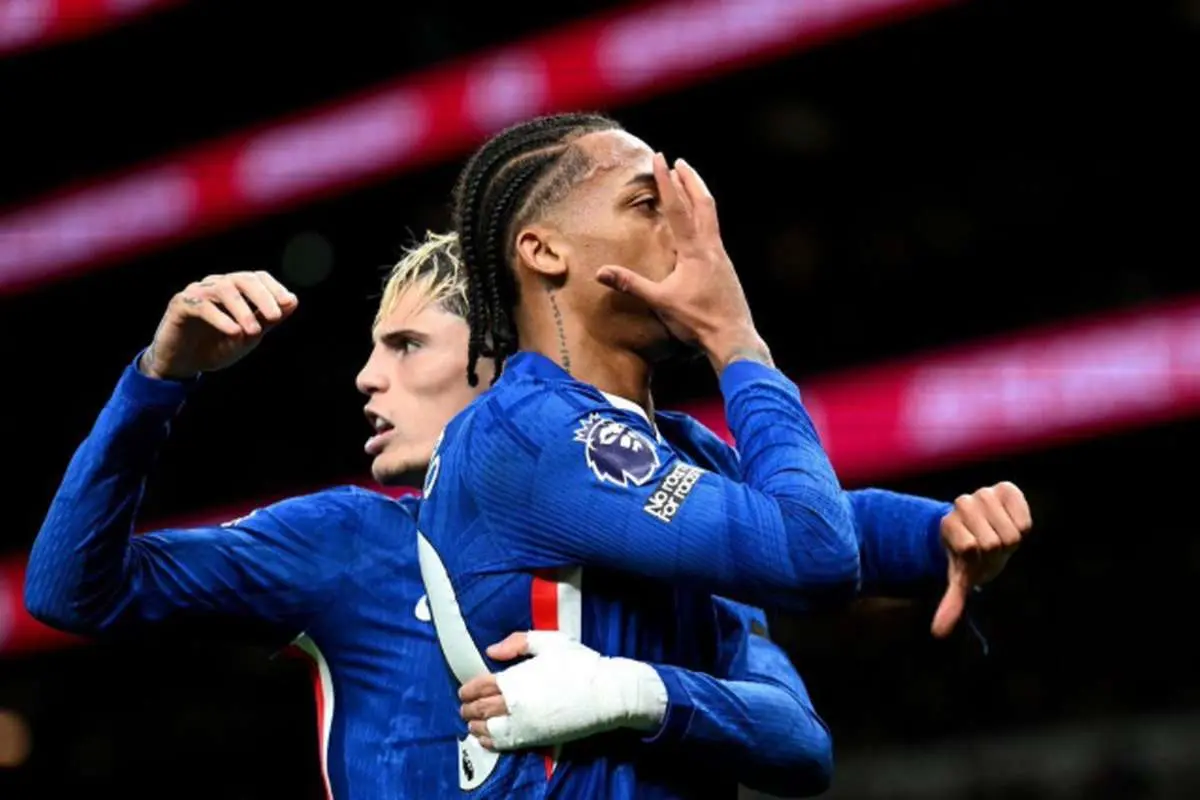 تاتنهام 0-1 مقابل چلسی شکست خورد. سه امتیاز طلای ژائو پدرو