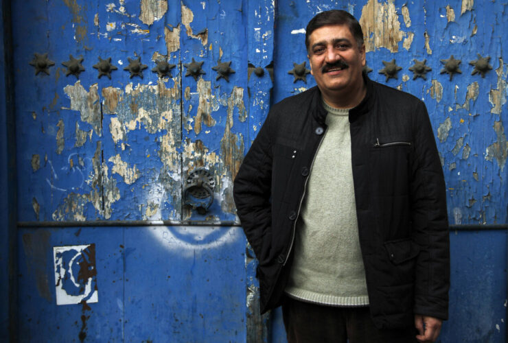 در مقابل انزوایی که اروپا و آمریکا ما را در آن قرار داده اند چه می توان کرد؟