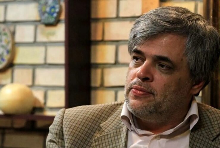 مهاجری خطاب به نماینده کوم گفت: باید خجالت بکشید