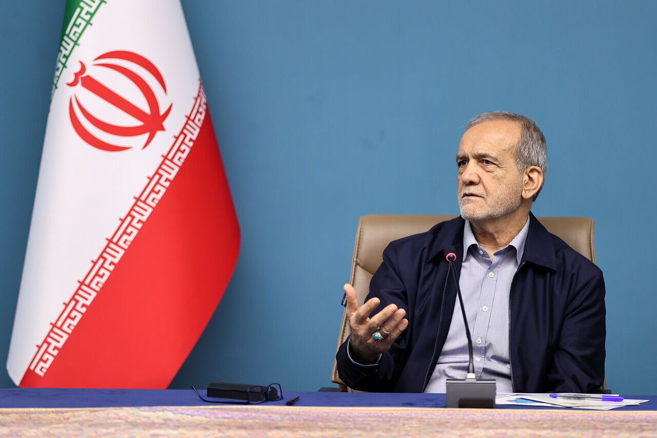 تاکید رئیس جمهور بر لزوم رعایت مقررات لازم برای پایداری منابع طرح پزشکی خانواده 1 تاکید رئیس جمهور بر لزوم رعایت مقررات لازم برای پایداری منابع طرح پزشکی خانواده