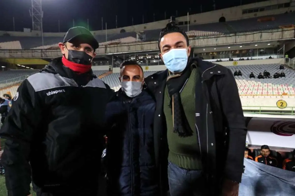 منظور کعبی آدم یواشکی گل محمدی بوده؟! 1 منظور کعبی آدم یواشکی گل محمدی بوده؟!