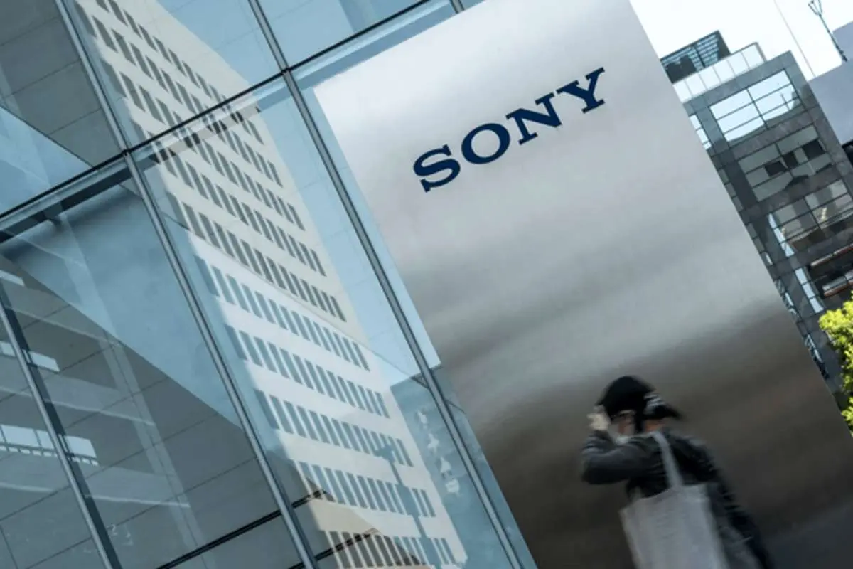 غول ژاپنی اسرائیل را ترک می کند