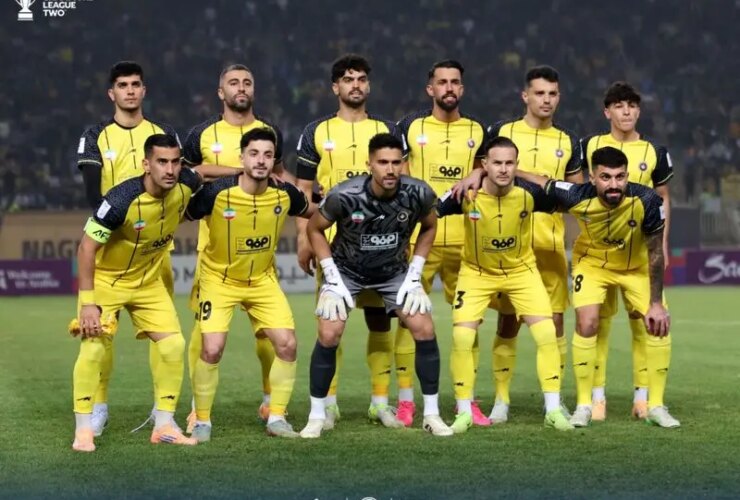 سپاهان مقابل آخال به تساوی 2-2 رسید. 90+6. فرار با یک سوپر گل در دقیقه 9 photo_2025-11-04_21-50-11