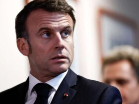 مکرون: دو زندانی فرانسوی در ایران آزاد شدند 8 مکرون: دو زندانی فرانسوی در ایران آزاد شدند