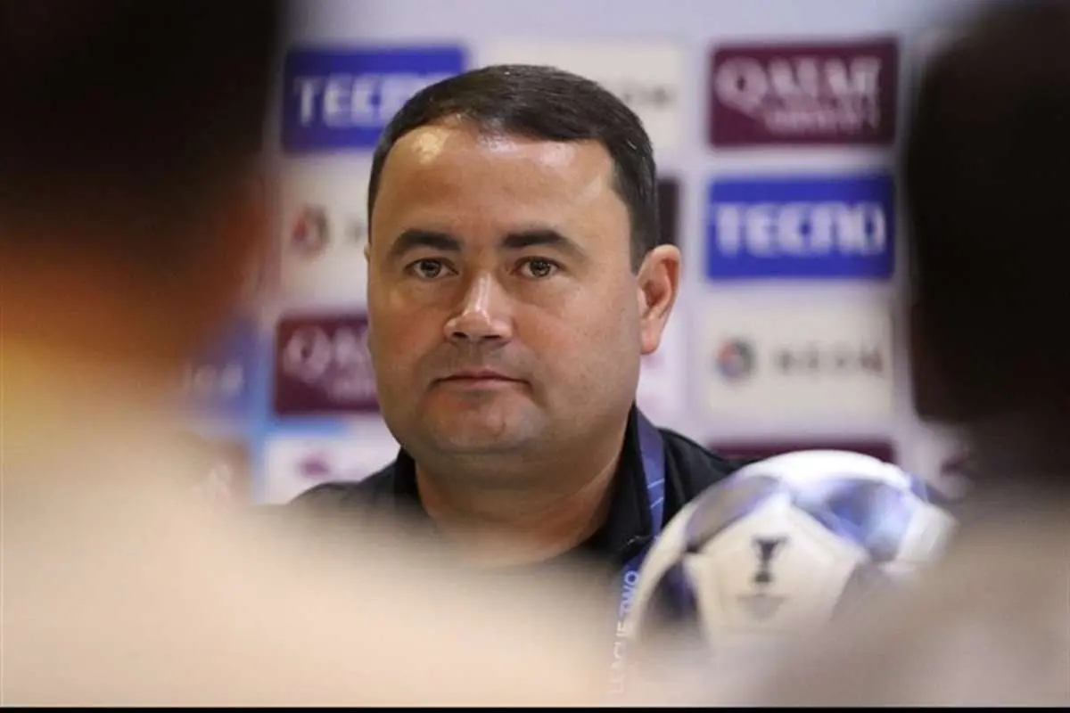 سرمربی آخال: سپاهان از داور تشکر کند!