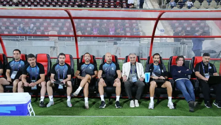 تصاویر; استقلال پس از بازگشت وریا غفوری برای اولین بار روی نیمکت حاضر شد 6 چهره محبوب استقلال روی نیمکت آسیا واکنش ساپینتو به اولین حضور رسمی واریا غفوری عکس-اخبار-ورزشی-11-05-2025_11_58_PM (1)