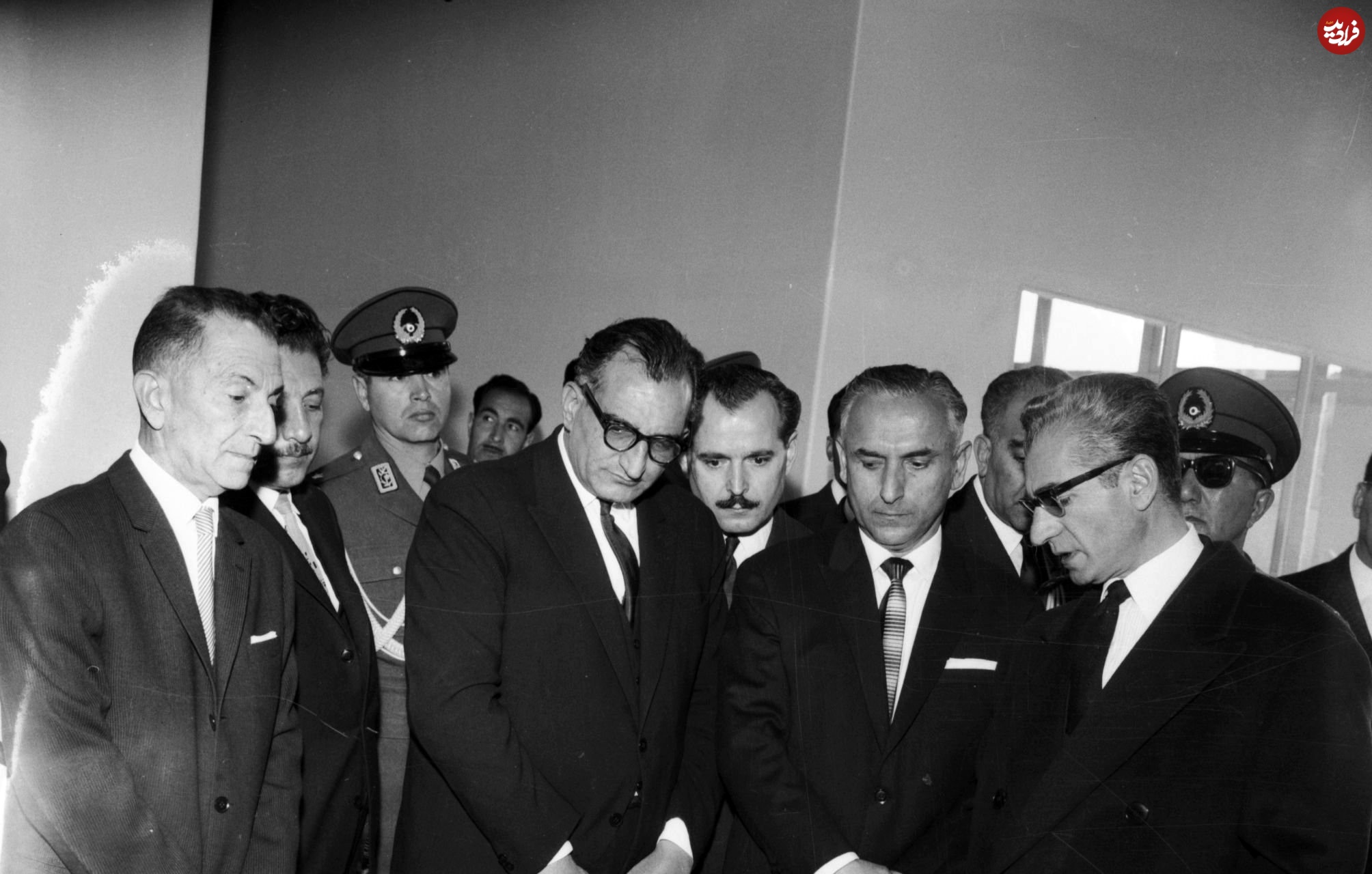 بازدید محمدرضا پهلوی از دبیرستان البرز; سال 1353 6 51055154154010