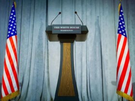 نام های بزرگ دموکرات ها برای رقابت های انتخابات ریاست جمهوری 2028 آمریکا صف آرایی می کنند 8 نام های بزرگ دموکرات ها برای رقابت های انتخابات ریاست جمهوری 2028 آمریکا صف آرایی می کنند