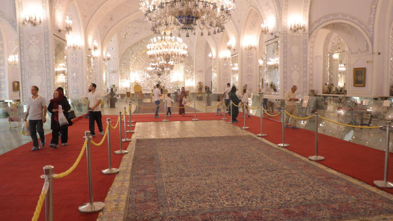 آخر هفته کجا برویم؟/ 7 مقصد جذاب تهران گردی پاییزی; از باغ های تاریخی گرفته تا طبیعت رنگارنگ 8 آخر هفته کجا برویم؟/ 7 مقصد جذاب تهران گردی پاییزی; از باغ های تاریخی گرفته تا طبیعت رنگارنگ