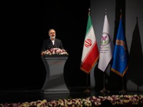 سید عباس صالحی; وزیر فرهنگ و ارشاد اسلامی: خانواده بیماران پروانه الگوی «می تواند» است. 8 سید عباس صالحی; وزیر فرهنگ و ارشاد اسلامی: خانواده بیماران پروانه هستند