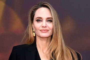 عکس سبک آنجلینا جولی در خط مقدم جنگ در اوکراین 1 عکس سبک آنجلینا جولی در خط مقدم جنگ در اوکراین