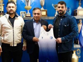 یک فوتبالیست معمولی 100 میلیارد، حسن یزدانی 7 میلیارد! 8 یک فوتبالیست معمولی 100 میلیارد، حسن یزدانی 7 میلیارد!