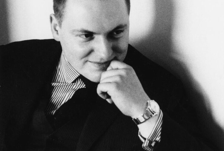 جان راسل تیلور، زندگینامه نویس هیچکاک درگذشت 39 جان راسل تیلور، زندگینامه نویس هیچکاک درگذشت