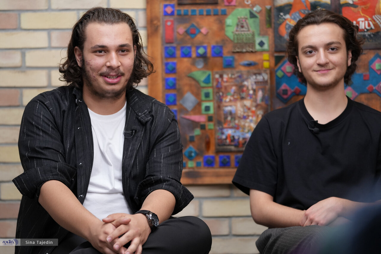 1762599506 30 اینکه شهید هم نیاز به دفاع دارد نشان از شکاف