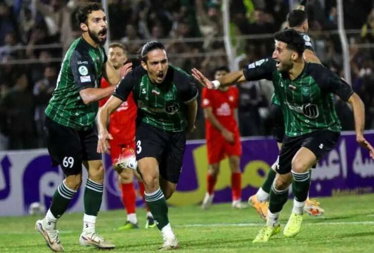 برای دیدن؛ خلاصه بازی خیبر 2 - تراکتور 1