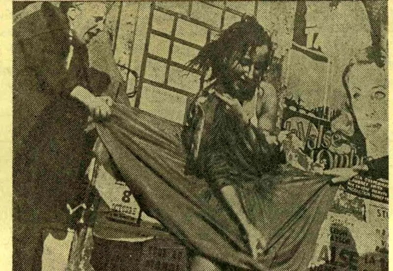 این مرد با طراحی دامن های بلند از زنان الهام گرفت 5 6321654