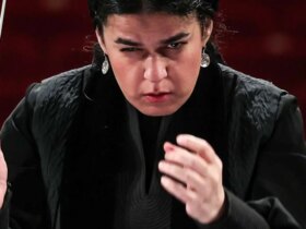 تصاویر; تمرین ارکستر سمفونیک تهران به رهبری پانیذ فریوسفی. 8 تصاویر; تمرین ارکستر سمفونیک تهران به رهبری پانیذ فریوسفی.