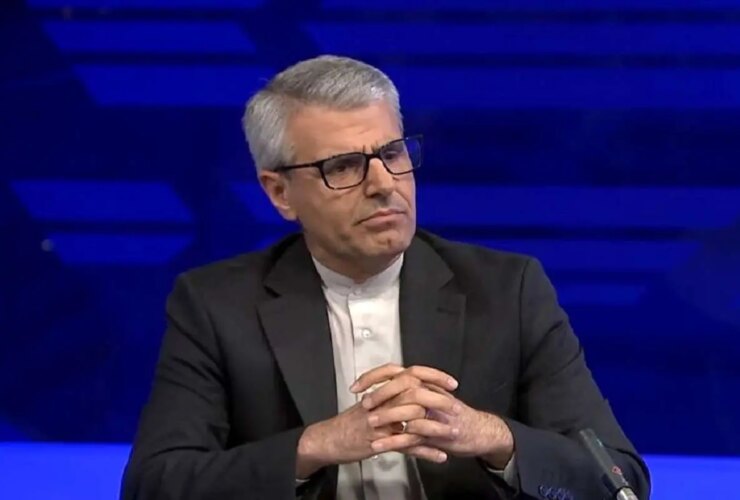 واکنش بکایی به انتقاد از سفرهای عراقچی