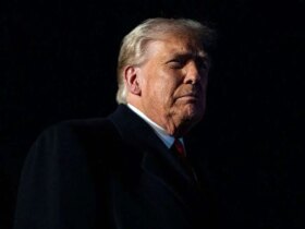 ترامپ کارکنان خطوط هوایی آمریکایی را تهدید کرد