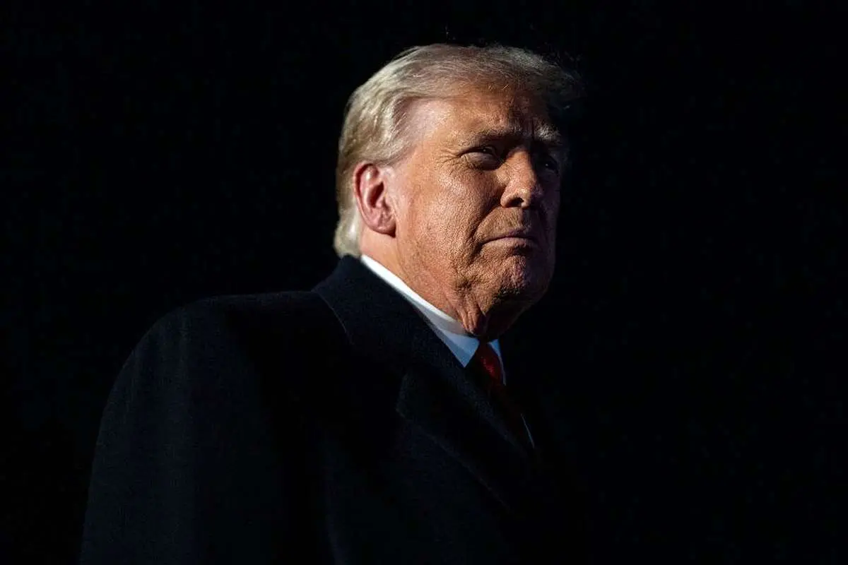 ترامپ کارکنان خطوط هوایی آمریکایی را تهدید کرد