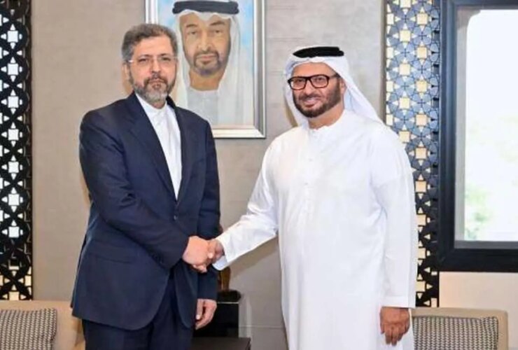 دیدار معاون وزیر امور خارجه ایران و مشاور دیپلماتیک رئیس جمهور امارات
