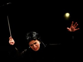 تصاویر; پانیذ میریوسوفی; اولین زنی که ارکستر سمفونیک تهران را رهبری کرد