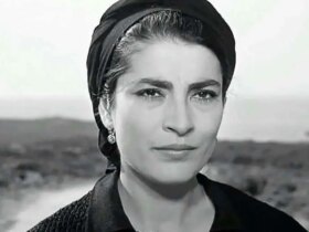 با بچه ای در آغوشت