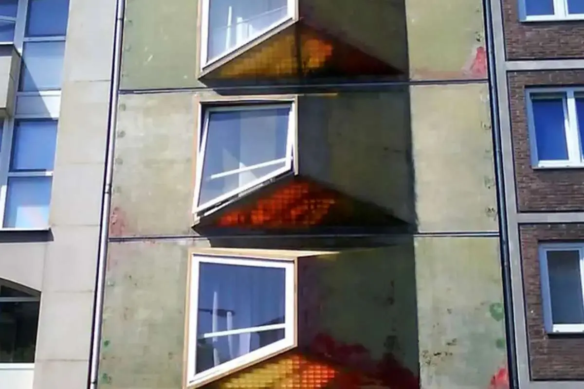 این ساختمان بی رنگ یک اثر مهم معماری است! 1 این ساختمان بی رنگ یک اثر مهم معماری است!