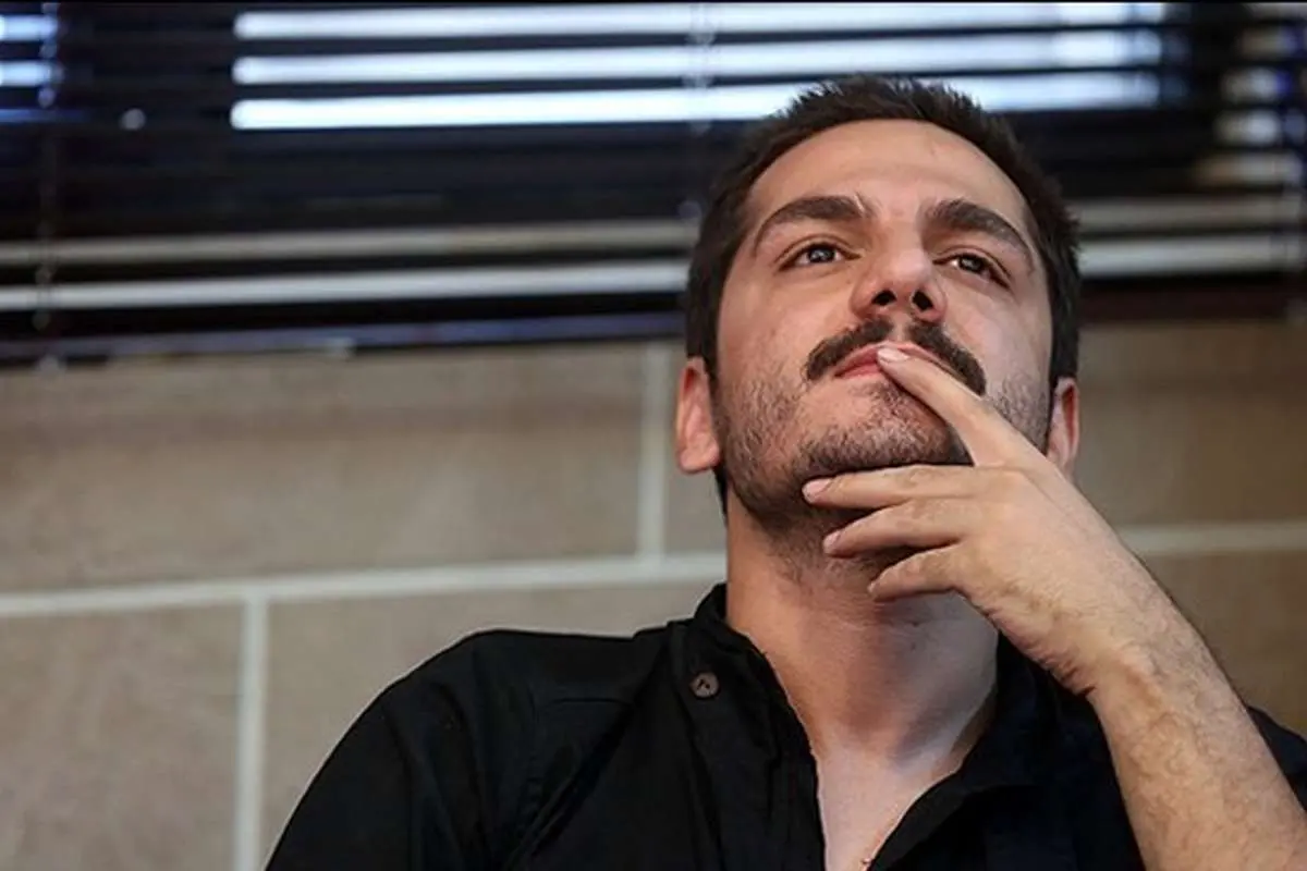 سلفی عباس غزالی با دخترش در آسانسور 1 سلفی عباس غزالی با دخترش در آسانسور